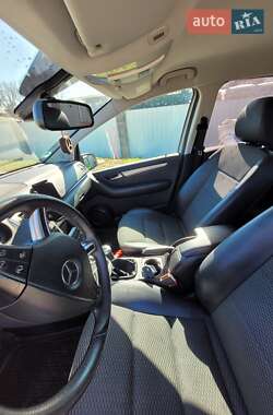Хетчбек Mercedes-Benz B-Class 2010 в 