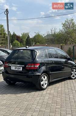 Хетчбек Mercedes-Benz B-Class 2005 в 