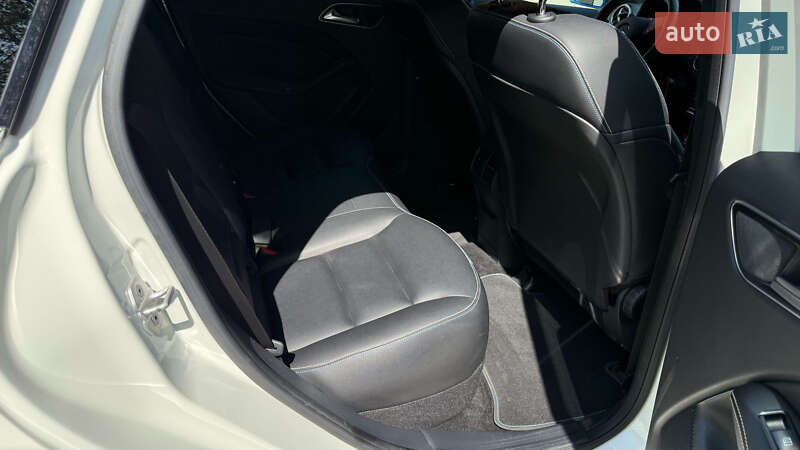 Хетчбек Mercedes-Benz B-Class 2015 в Чернівцях