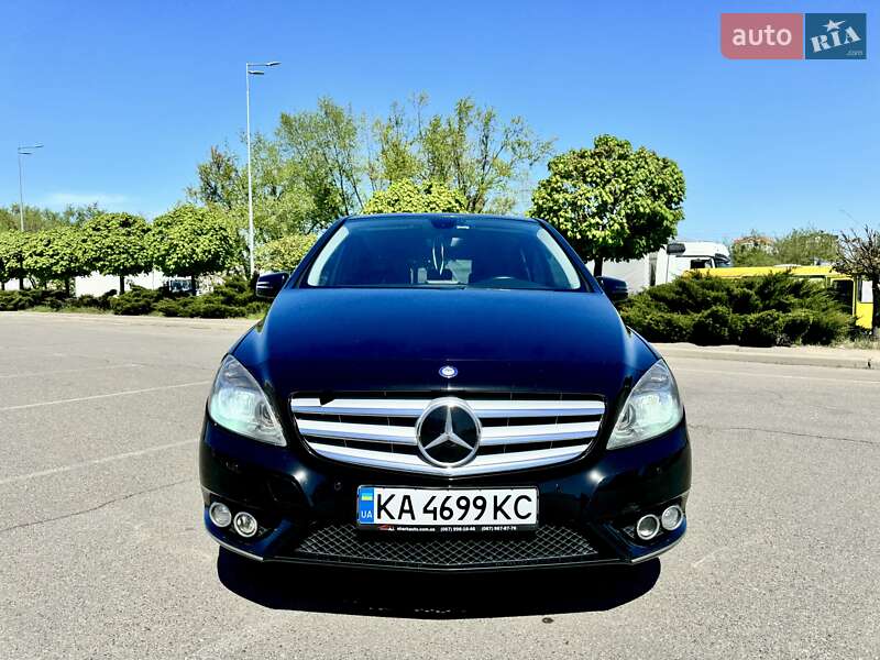 Mercedes-Benz B-Class 2012