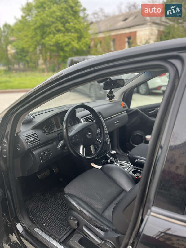 Хэтчбек Mercedes-Benz B-Class 2005 в Коростене