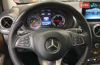 Хэтчбек Mercedes-Benz B-Class 2017 в 