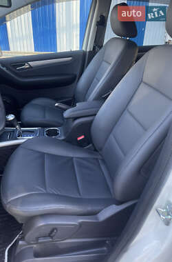 Хетчбек Mercedes-Benz B-Class 2010 в 