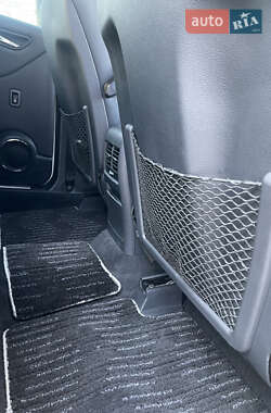 Хетчбек Mercedes-Benz B-Class 2010 в 