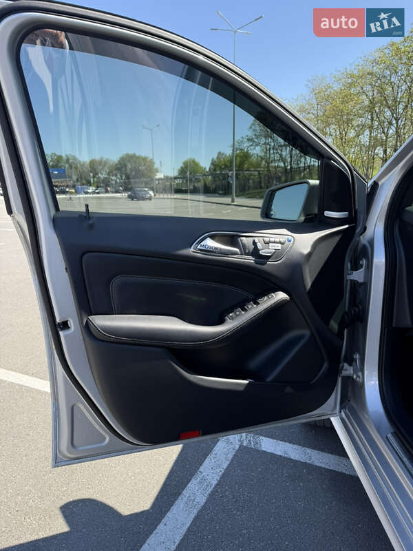 Хетчбек Mercedes-Benz B-Class 2017 в Дніпрі