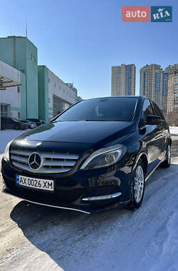 Хэтчбек Mercedes-Benz B-Class 2014 в Киеве