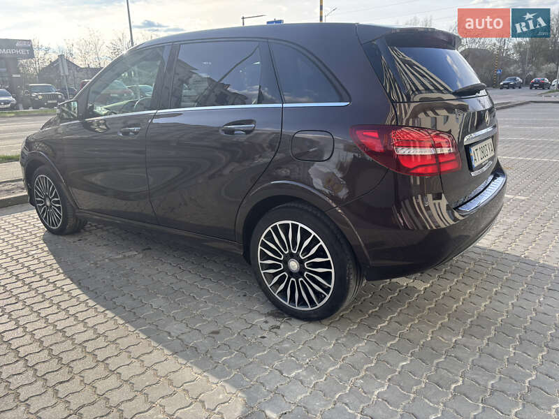 Хетчбек Mercedes-Benz B-Class 2015 в Івано-Франківську