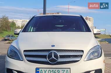 Mercedes-Benz B-Class 2017 Mercedes-Benz B-Class 2017