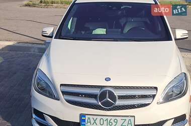 Хетчбек Mercedes-Benz B-Class 2017 в 