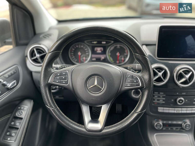 Хэтчбек Mercedes-Benz B-Class 2015 в Могилев-Подольске