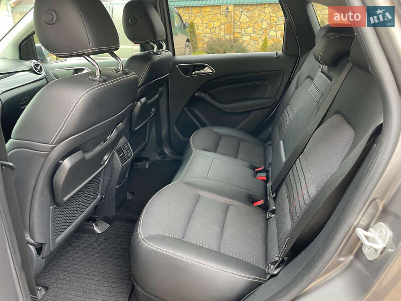 Хэтчбек Mercedes-Benz B-Class 2015 в Могилев-Подольске