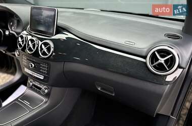 Хетчбек Mercedes-Benz B-Class 2016 в 
