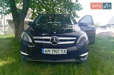 Mercedes-Benz B-Class 2015 Mercedes-Benz B-Class 2015
