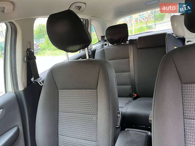 Хетчбек Mercedes-Benz B-Class 2011 в Івано-Франківську