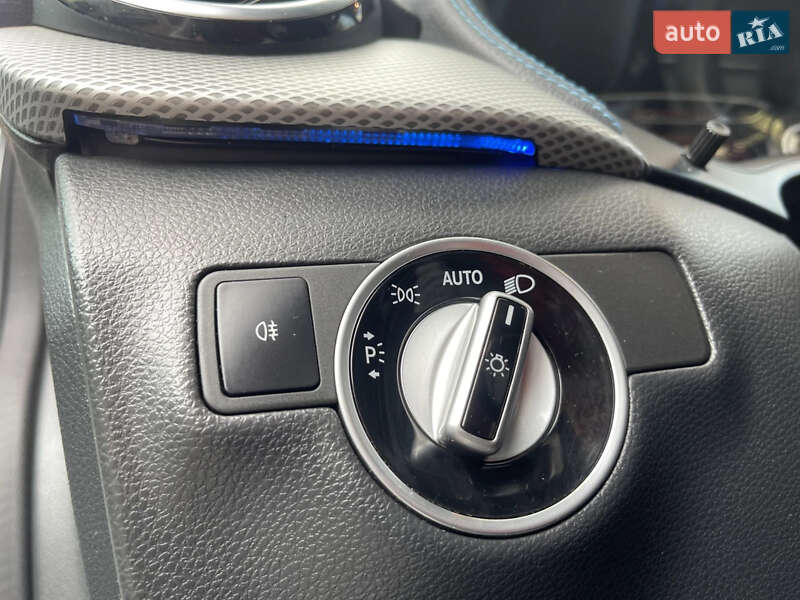 Хетчбек Mercedes-Benz B-Class 2015 в Дніпрі