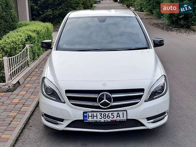 Хэтчбек Mercedes-Benz B-Class 2012 в Одессе фото 3 Хэтчбек Mercedes-Benz B-Class 2012 в Одессе
