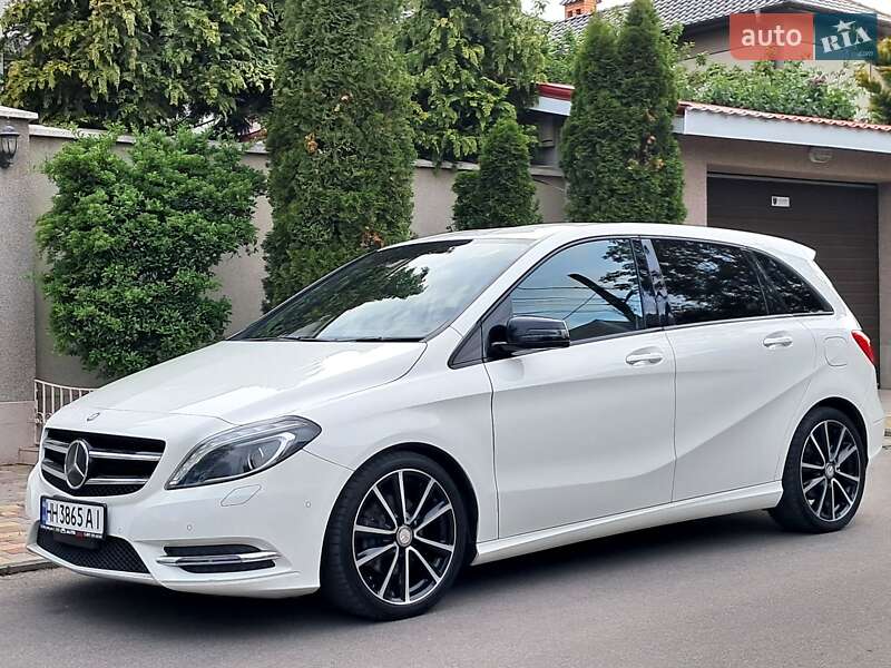 Хэтчбек Mercedes-Benz B-Class 2012 в Одессе фото 4 Хэтчбек Mercedes-Benz B-Class 2012 в Одессе