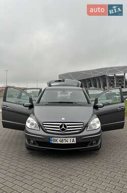 Хетчбек Mercedes-Benz B-Class 2008 в 