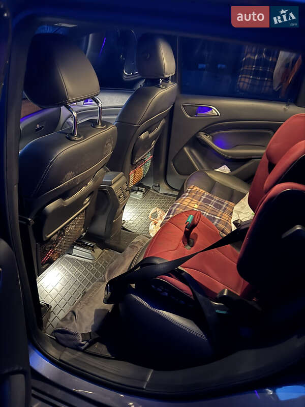Хэтчбек Mercedes-Benz B-Class 2016 в Днепре