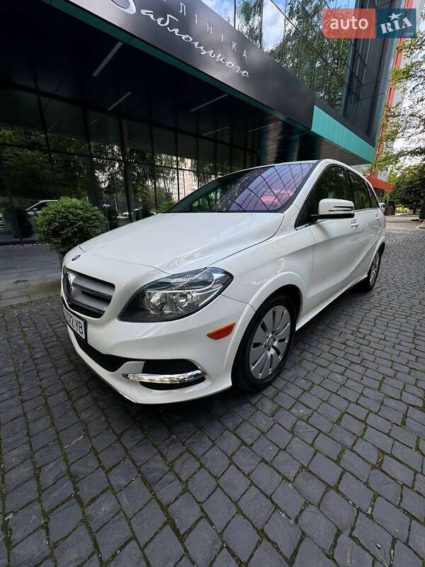 Хэтчбек Mercedes-Benz B-Class 2015 в Львове