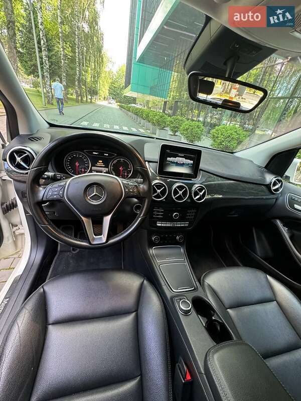 Хэтчбек Mercedes-Benz B-Class 2015 в Львове