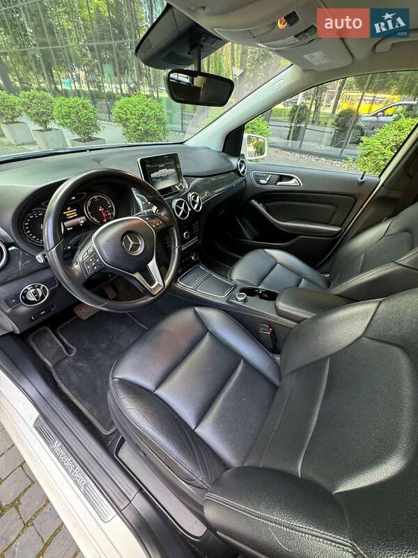 Хэтчбек Mercedes-Benz B-Class 2015 в Львове