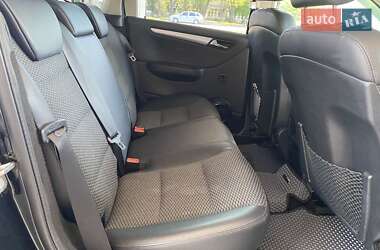 Хетчбек Mercedes-Benz B-Class 2010 в 