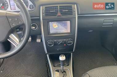 Хетчбек Mercedes-Benz B-Class 2010 в 