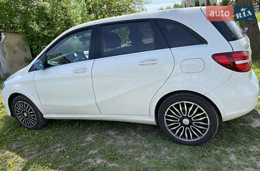 Хэтчбек Mercedes-Benz B-Class 2016 в 