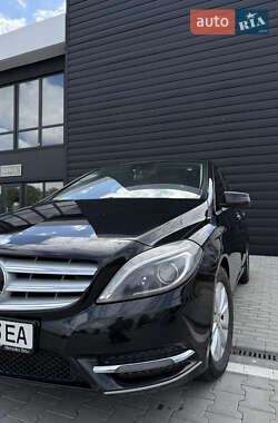 Хетчбек Mercedes-Benz B-Class 2013 в 