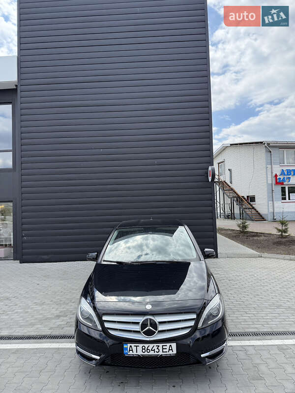 Хетчбек Mercedes-Benz B-Class 2013 в Снятині