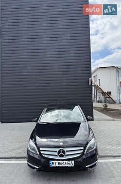 Хетчбек Mercedes-Benz B-Class 2013 в 