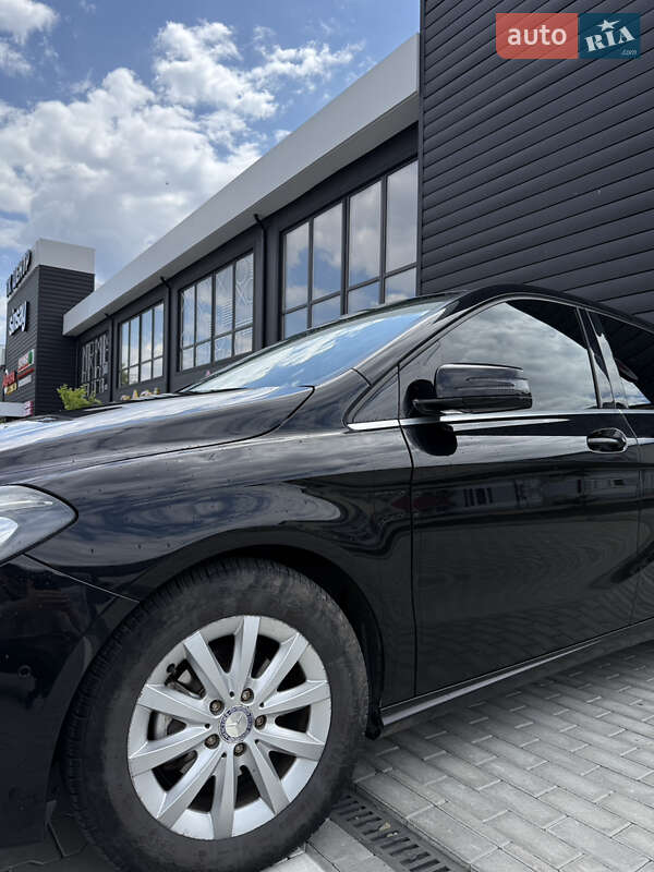 Хетчбек Mercedes-Benz B-Class 2013 в Снятині