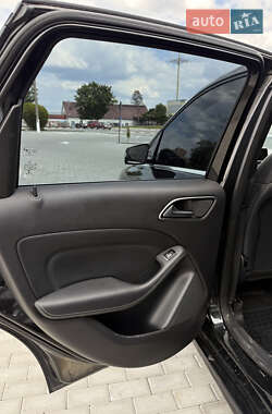 Хетчбек Mercedes-Benz B-Class 2013 в 