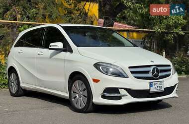 Хетчбек Mercedes-Benz B-Class 2014 в 