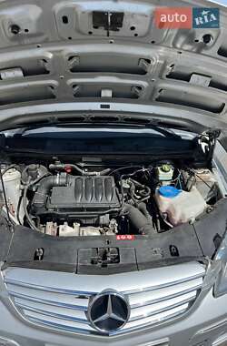 Хетчбек Mercedes-Benz B-Class 2006 в 