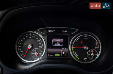 Хэтчбек Mercedes-Benz B-Class 2016 в 