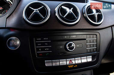 Хэтчбек Mercedes-Benz B-Class 2016 в 