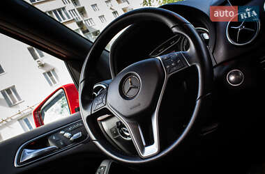 Хэтчбек Mercedes-Benz B-Class 2016 в 