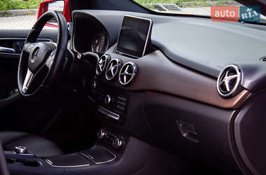 Хэтчбек Mercedes-Benz B-Class 2016 в 