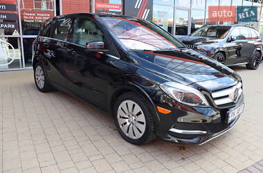Хетчбек Mercedes-Benz B-Class 2016 в 