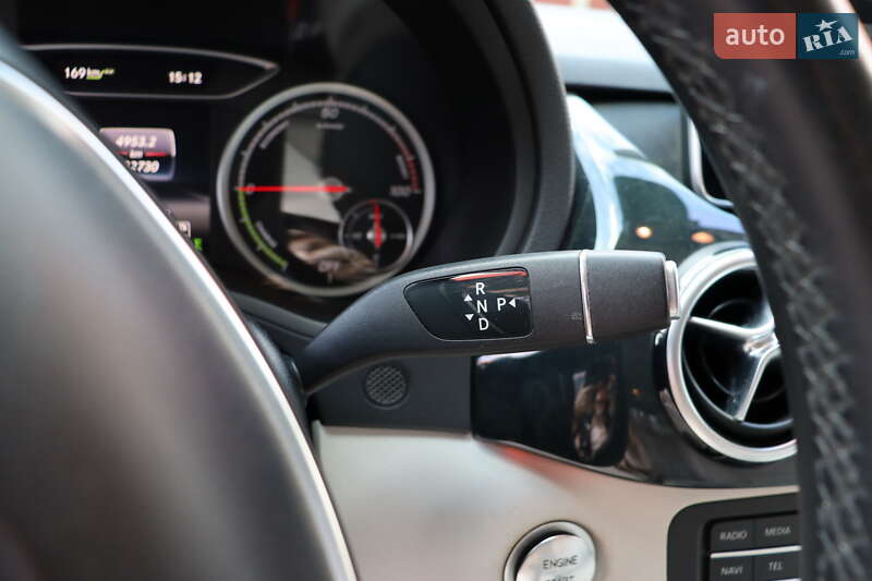 Хэтчбек Mercedes-Benz B-Class 2016 в Львове