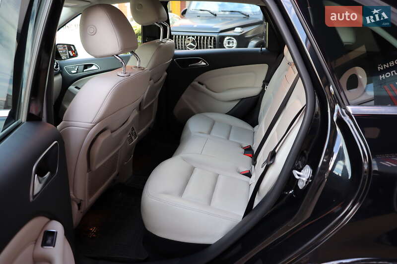 Хэтчбек Mercedes-Benz B-Class 2016 в Львове