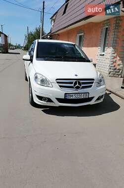 Хэтчбек Mercedes-Benz B-Class 2009 в 
