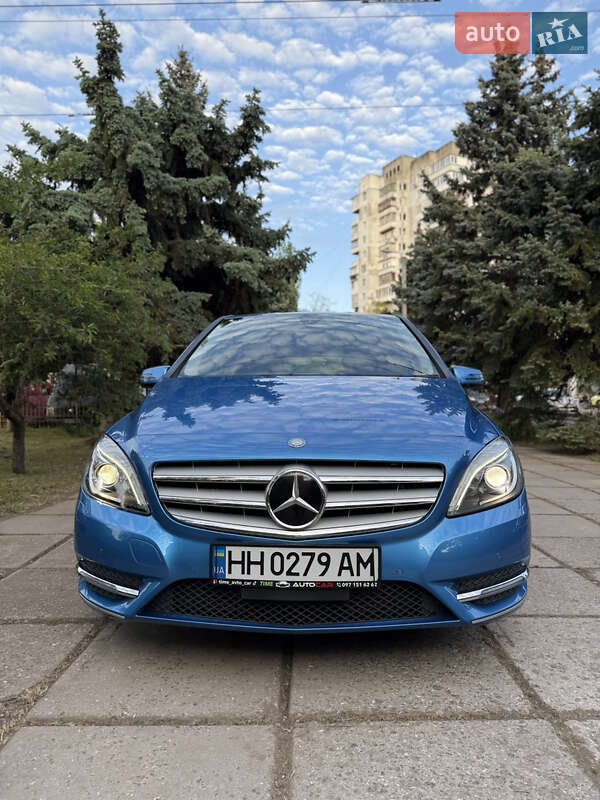 Хэтчбек Mercedes-Benz B-Class 2013 в Одессе