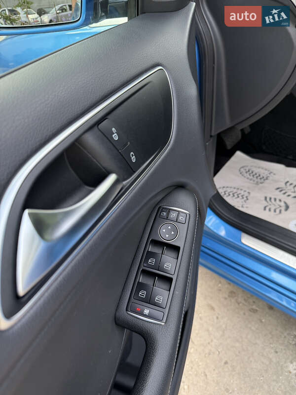 Хэтчбек Mercedes-Benz B-Class 2013 в Одессе