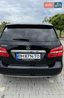 Хэтчбек Mercedes-Benz B-Class 2014 в 