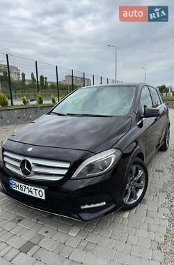 Хэтчбек Mercedes-Benz B-Class 2014 в 