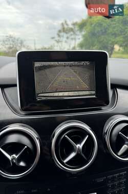 Хэтчбек Mercedes-Benz B-Class 2014 в 