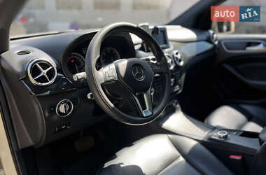 Хэтчбек Mercedes-Benz B-Class 2014 в 